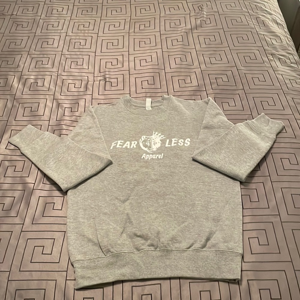 Fearless apparel gray crewneck size small